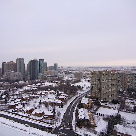מיסיסאוגה Maplewood Furnished Suites מראה חיצוני תמונה